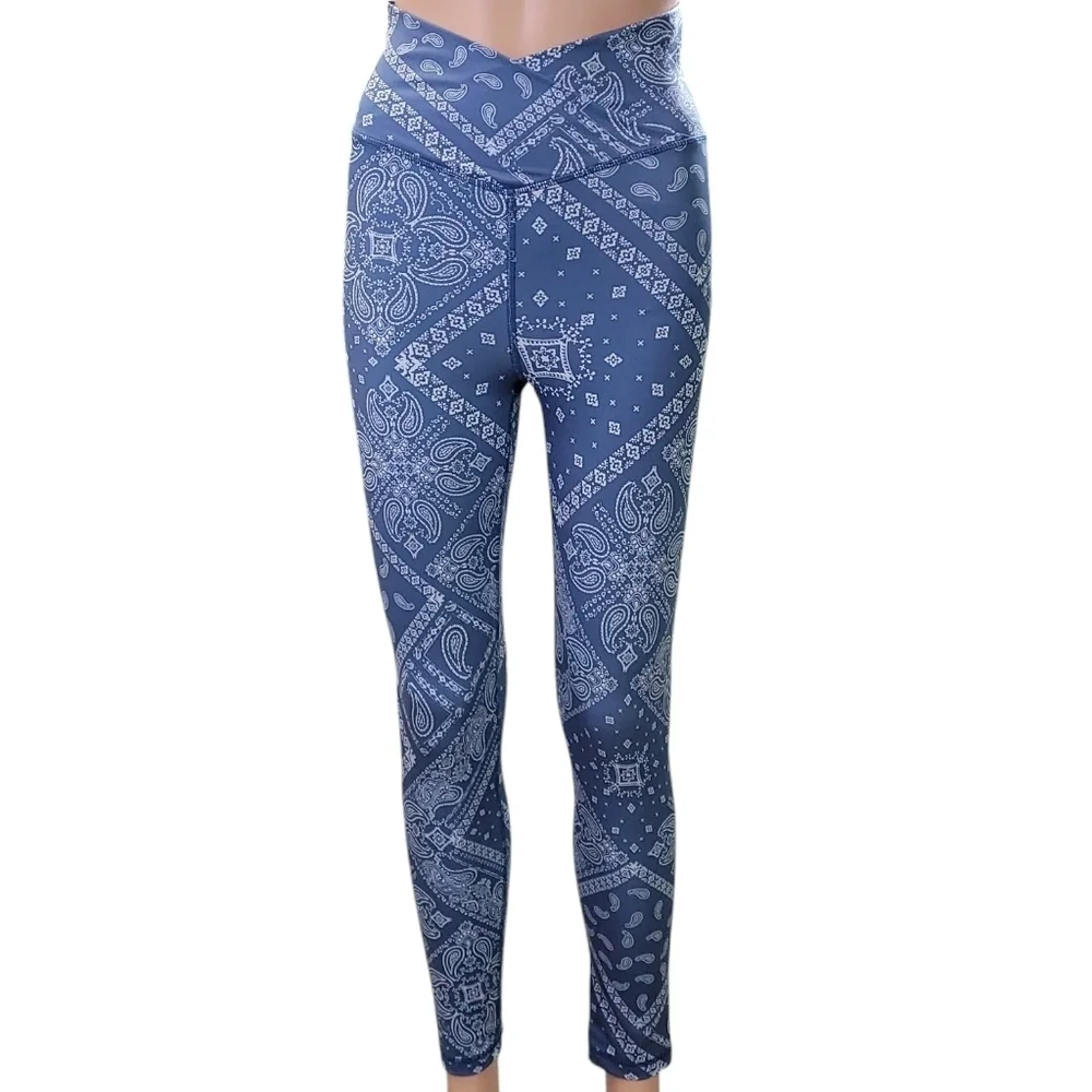 American Eagle Blue Bandana Everything Leggings  Size Small‎